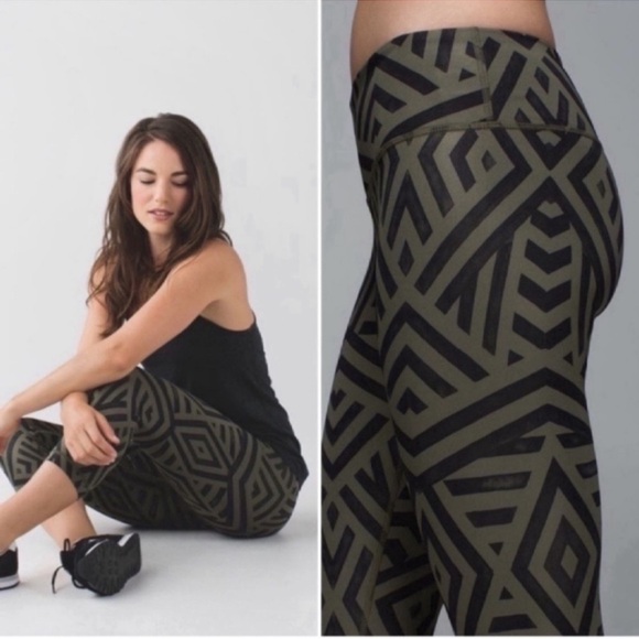 lululemon athletica Black and Olive Geometric Leggings 6 - Picture 1 of 7